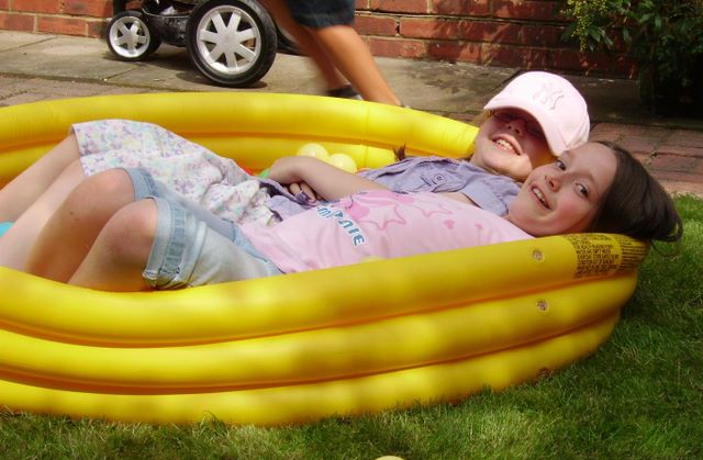 Holly and Rachel 06-2007